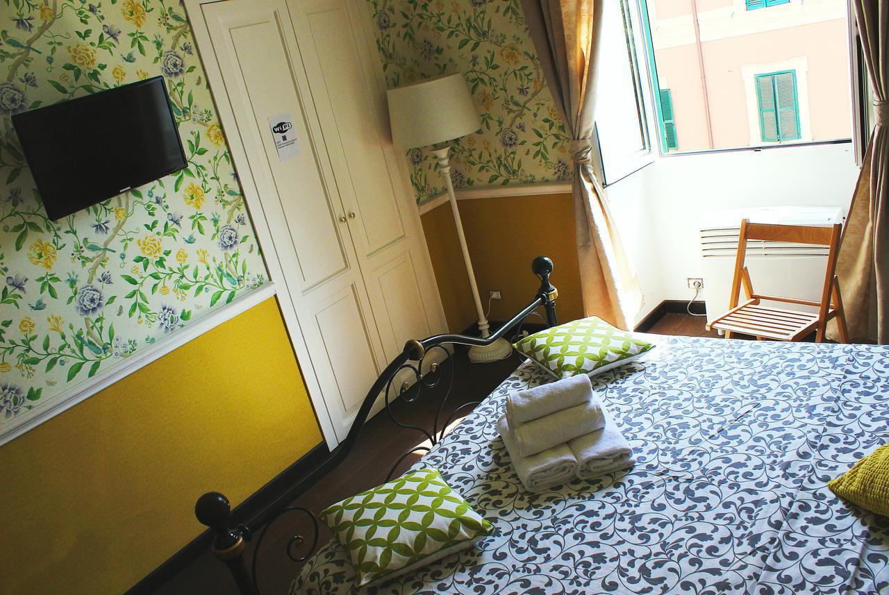 Casa Fanti 57 Hostel Rome Exterior photo